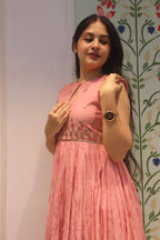 Anvi dress